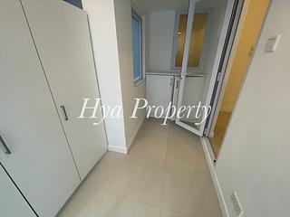 Sheung Wan - 109-111, Wing Lok Street 07