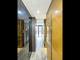 Wan Chai - Yee Hong Building 04