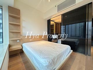 Mid Levels Central - Gramercy 02