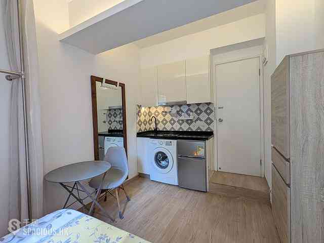 Sheung Wan - 242-244A, Queen's Road Central 02