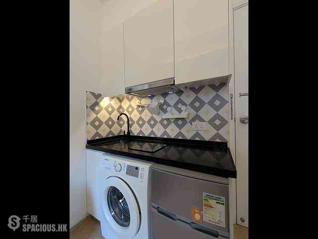 Sheung Wan - 242-244A, Queen's Road Central 03