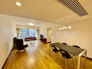 Wan Chai - Convention Plaza Apartments 06