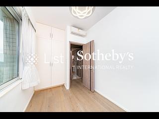 The Peak - Vivian Court 17