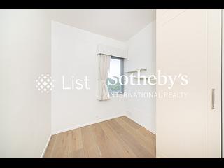 The Peak - Vivian Court 18