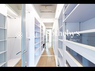 The Peak - Vivian Court 19