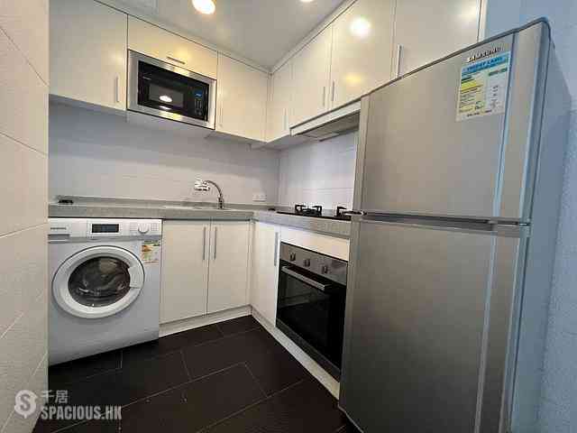 Discovery Bay - Discovery Bay Phase 5 Greenvale Village Greenburg Court (Block 2) 2 06