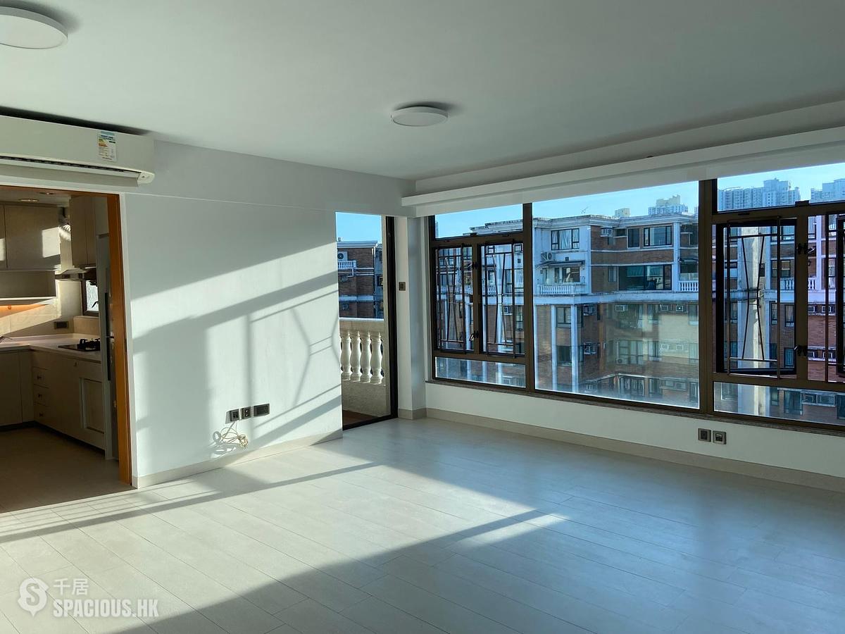 Yau Yat Chuen - Parc Oasis Block 18 01