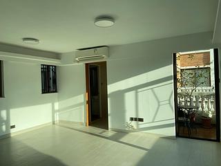 Yau Yat Chuen - Parc Oasis Block 18 03