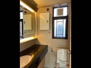 Yau Yat Chuen - Parc Oasis Block 18 06