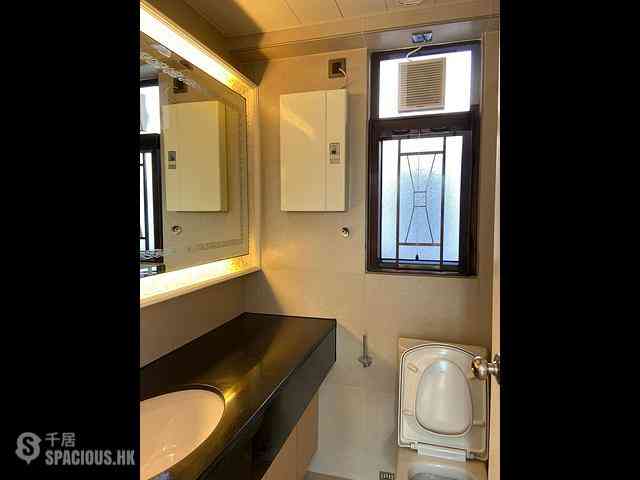 Yau Yat Chuen - Parc Oasis Block 18 06