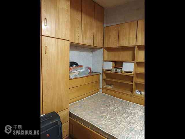 Sheung Wan - Kiu Fat Building Front Block (Block B) 02