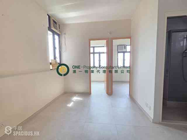Sai Ying Pun - Cheung Ling Mansion 01
