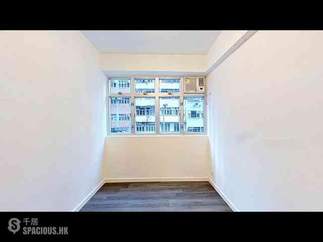 Wan Chai - Ko Wah Building(Go Wah Mansion) 12