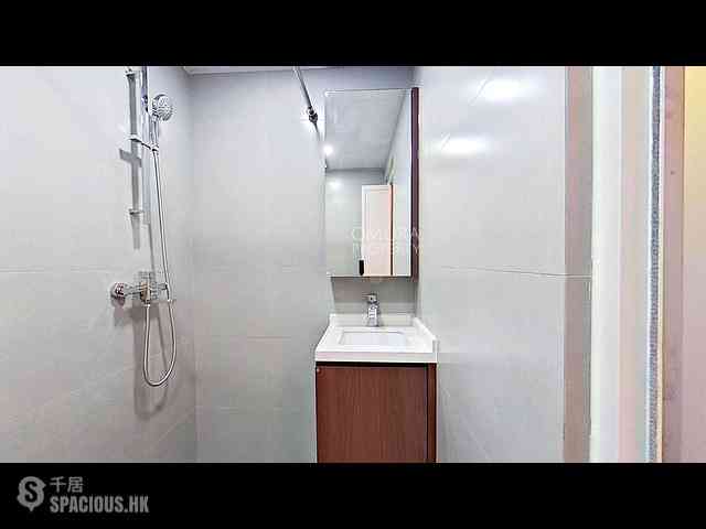 Wan Chai - Ko Wah Building(Go Wah Mansion) 15