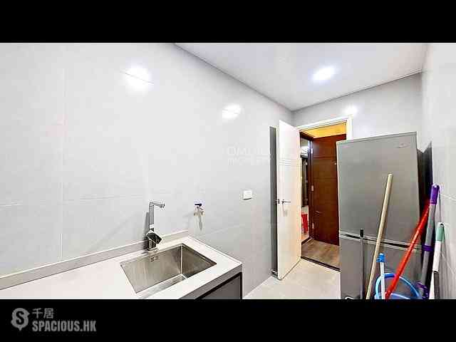 Wan Chai - Ko Wah Building(Go Wah Mansion) 19