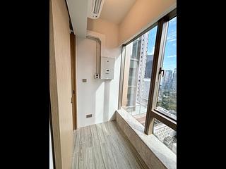 Mid Levels Central - 22A, Kennedy Road 02