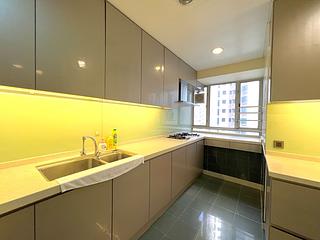 Mid Levels Central - Tregunter Tower 3 15