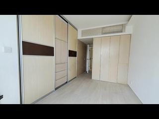 Mid Levels West - 80 Robinson Road 04