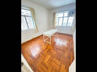 Mid Levels West - Sung Ling Mansion 03