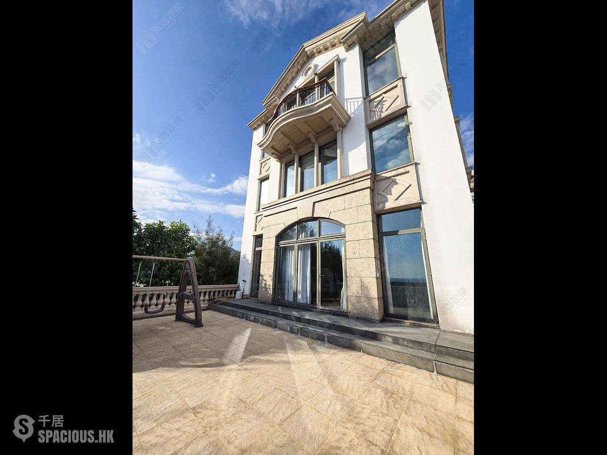 Shouson Hill - Bay Villas 01