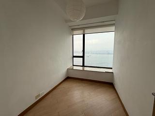 Shek Tong Tsui - Harbour One 04