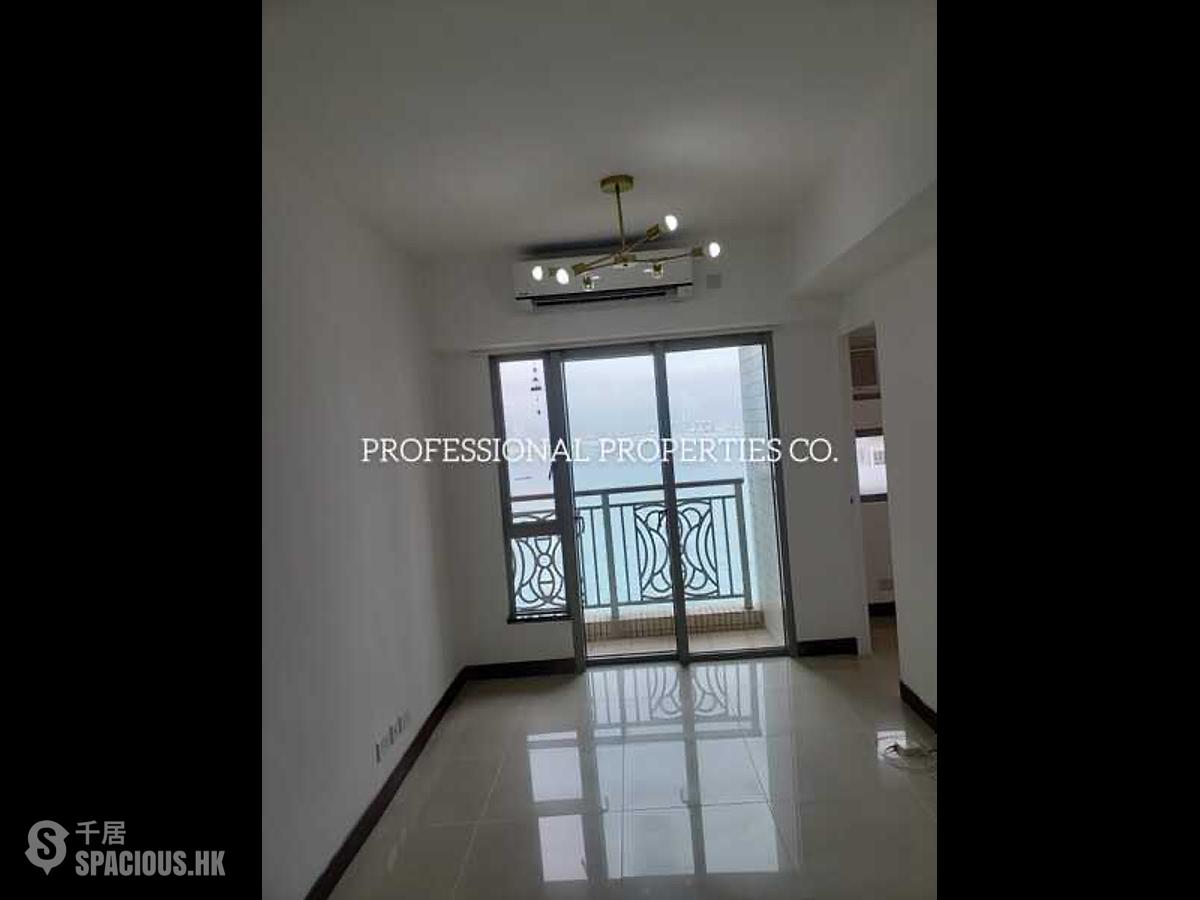 Kennedy Town - The Merton 01