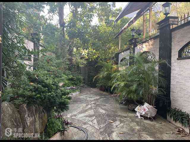 Yau Yat Chuen - Conwell Villa 03