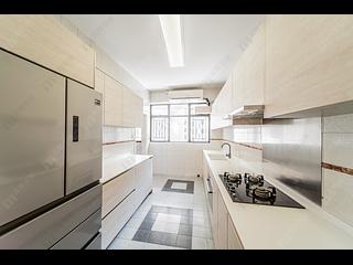 Mid Levels Central - Clovelly Court Block 2 09