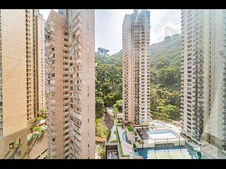 Mid Levels Central - Clovelly Court Block 2 16