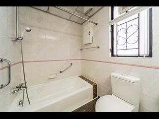 Mid Levels Central - Clovelly Court Block 2 11