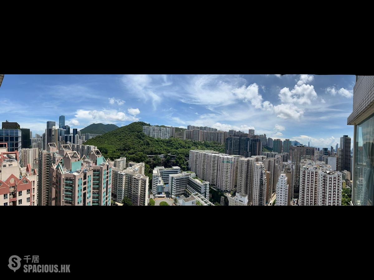 Quarry Bay - La Place De Victoria 01