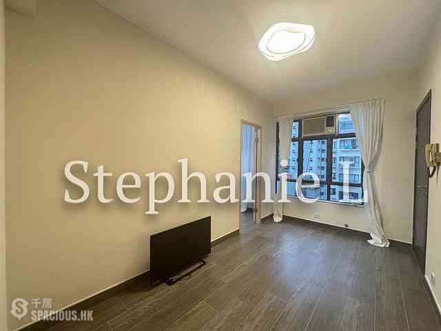 Mid Levels Central - Good View Court 01