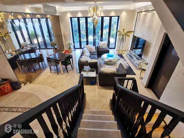 Ting Kok - The Beverly Hills Phase 1 Boulevard du Palais (Seventh Avenue) 03