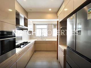 Mid Levels West - Realty Gardens Vienna Court (Block 5) 03