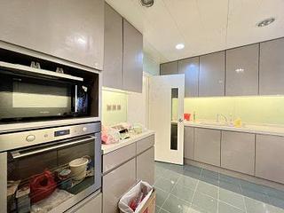 Mid Levels Central - Tregunter Tower 3 12