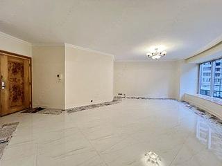 Mid Levels Central - Tregunter Tower 3 03