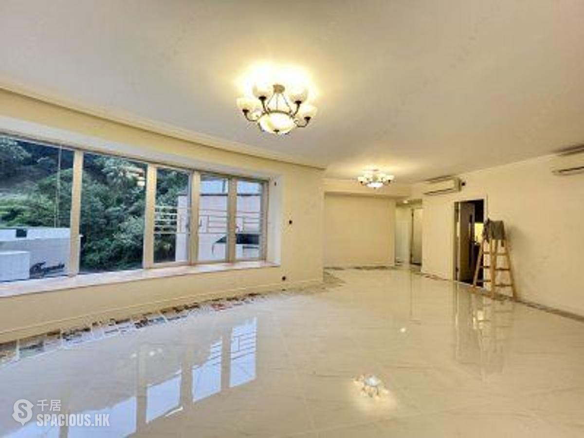 Mid Levels Central - Tregunter Tower 3 01