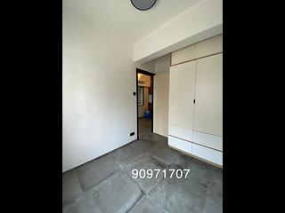 Kennedy Town - Luen Tak Apartments 03