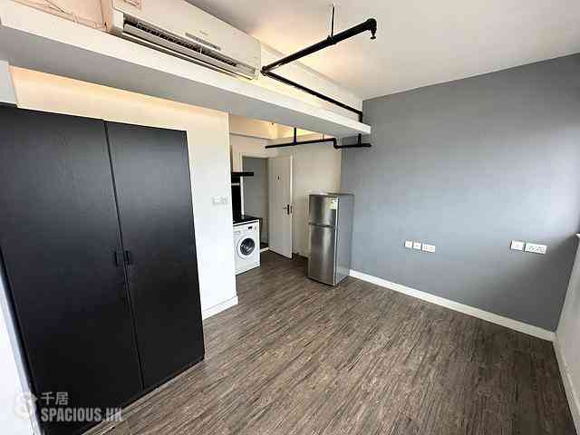 Sheung Wan - 76, Connaught Road West 01