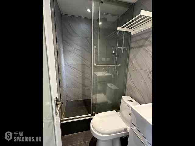 Sheung Wan - 76, Connaught Road West 08