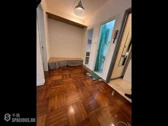 Sai Ying Pun - Kam Lun Mansion 06