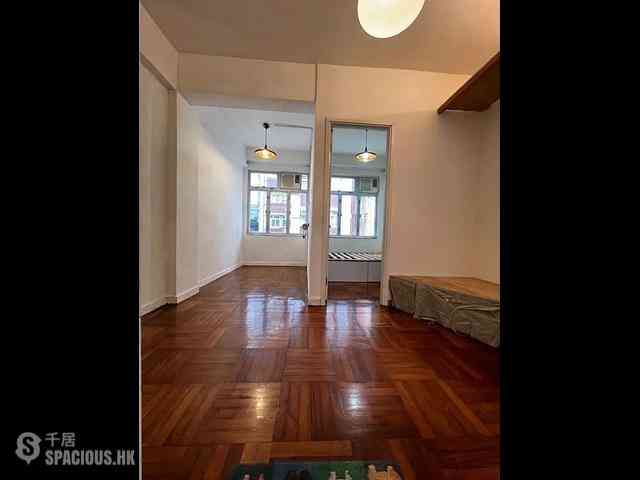 Sai Ying Pun - Kam Lun Mansion 07