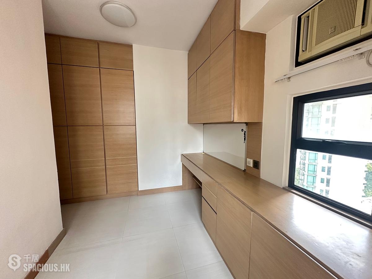 Mid Levels Central - Robinson Heights 01