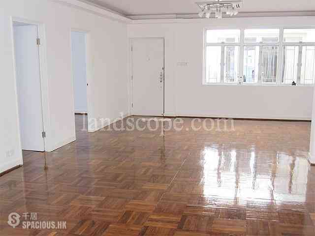 Happy Valley - 2-4, Hawthorn Road 03