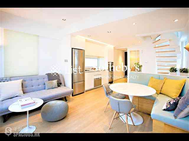 Noho - 7-9, Shin Hing Street 01