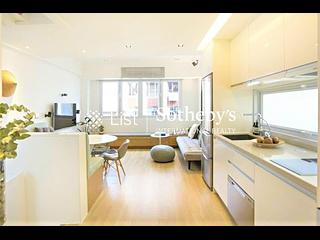Noho - 7-9, Shin Hing Street 02