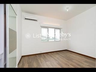 Chung Hom Kok - 30, Cape Road 05