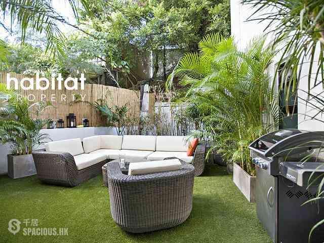 Chung Hom Kok - Jadebeach Villa 01