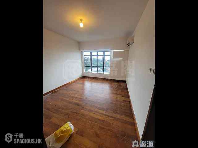 Repulse Bay - Grand Garden Block 1 02