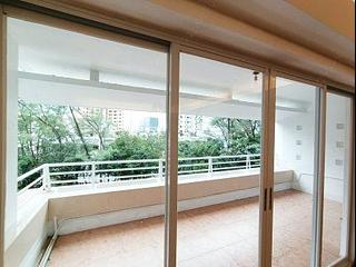 Mid Levels Central - Pine Court 04